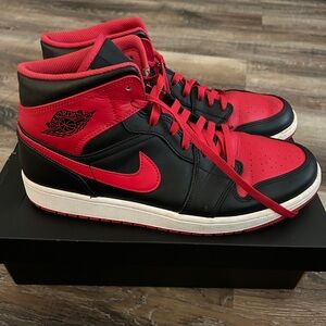 Nike Black and Red Air Jordon Sneakers Mid